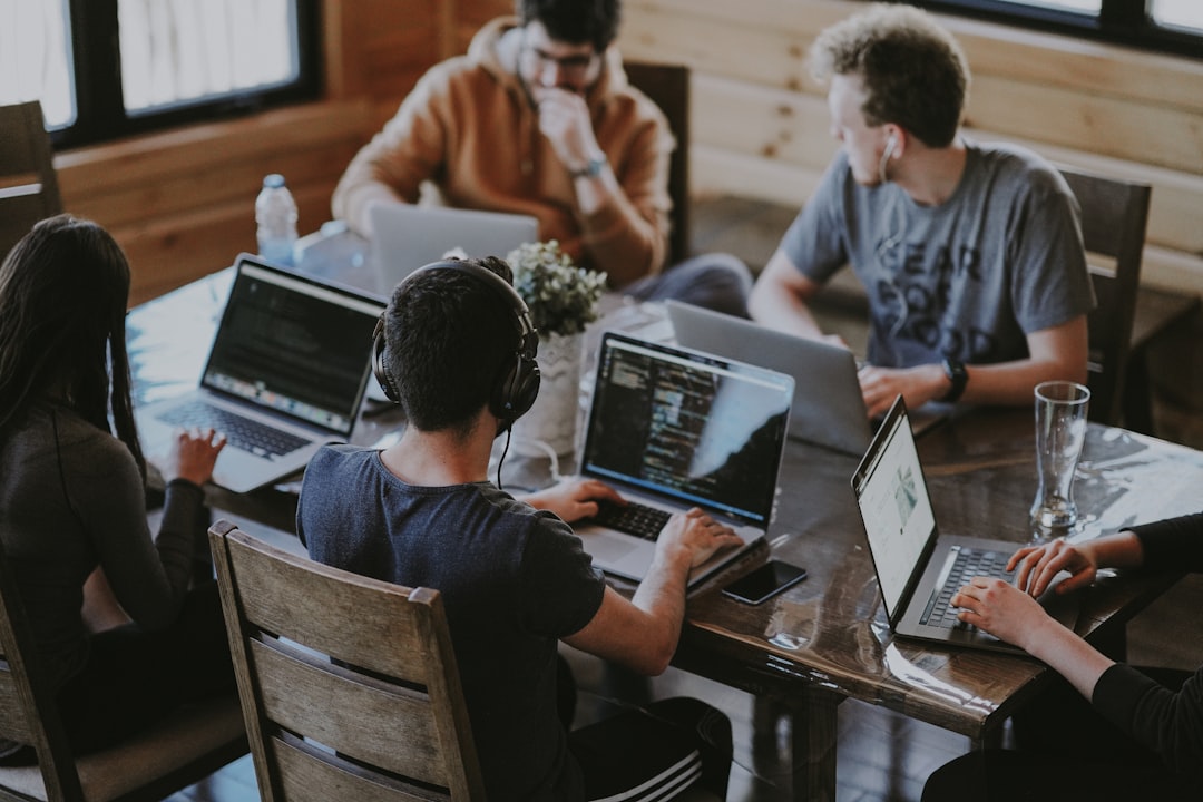 Comparativa de canales para comprar herramientas de machine learning